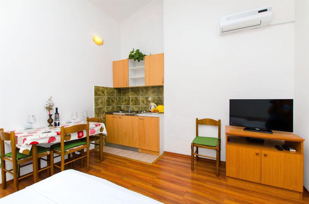 Apartments Tomislav מראה חיצוני תמונה